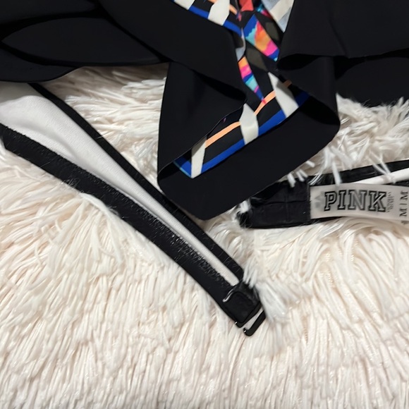 Victoria secret swim top size medium - Picture 6 of 16